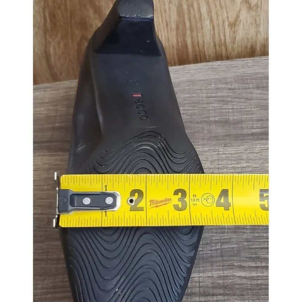 Ecco Women's Black Leather‎ Heels Size 39 US 8-8.5